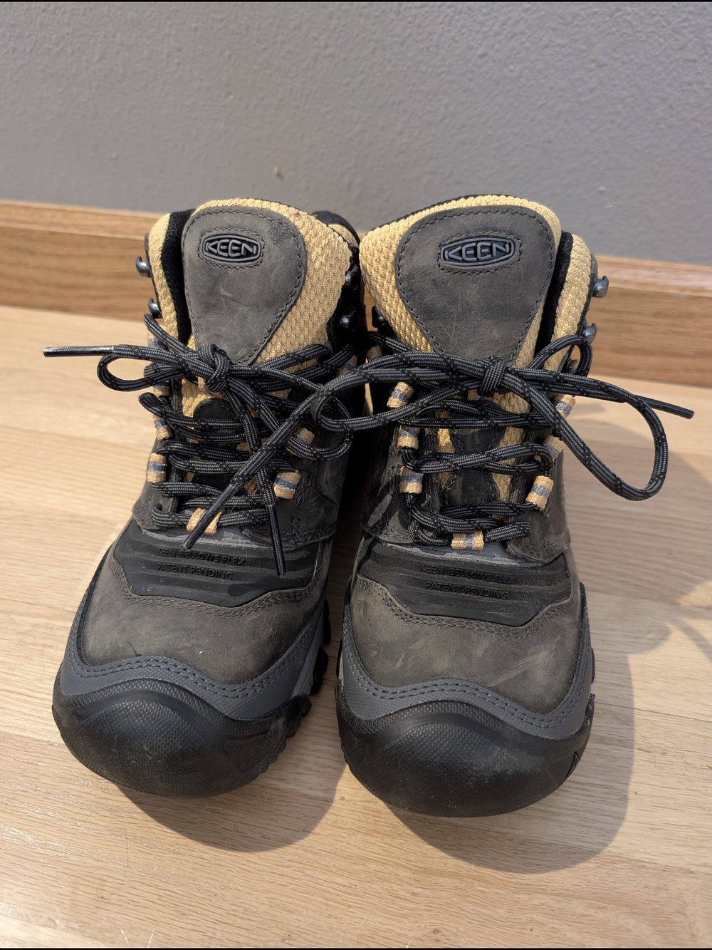 KEEN Kids Grey and Yellow Hiking Boots - Picture 2 of 7